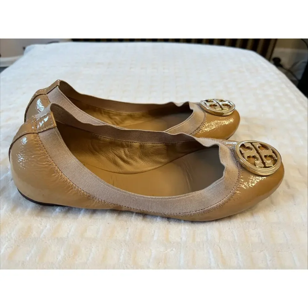 Tory Burch Caroline Ballet Flats Size 7 Beige Patent Leather Khaki Slip On